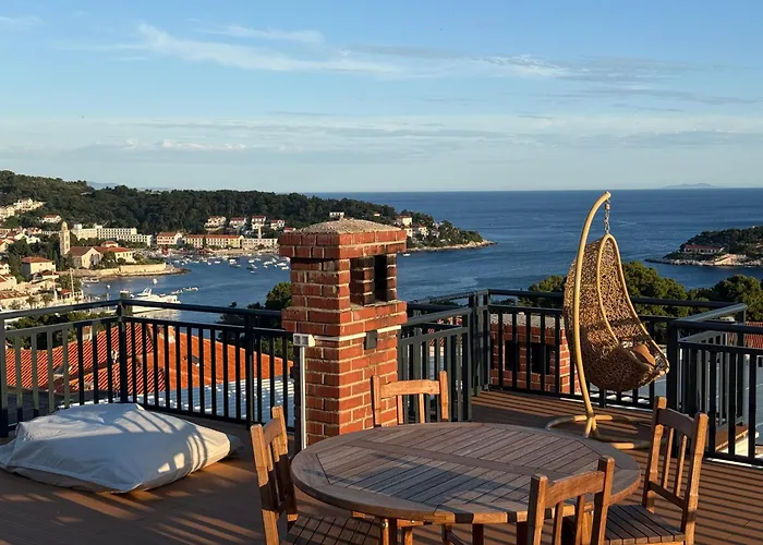 Fio's Gasthuis Hvar Town